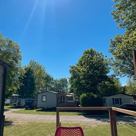 Les Bord Du Leman Campsite *
