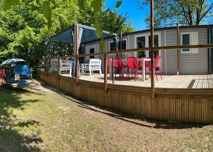 Campsite Les Bord Du Leman Sciez
